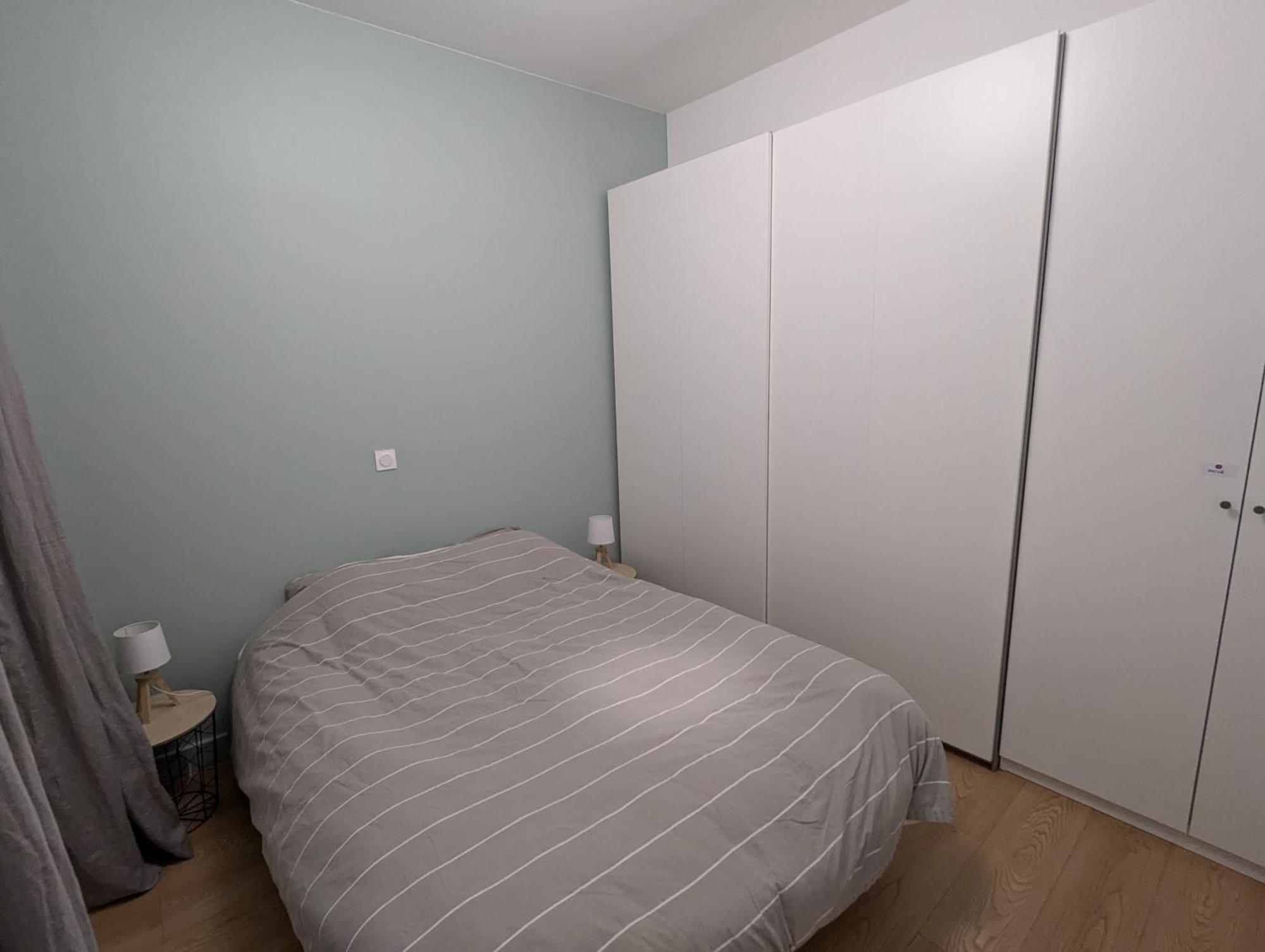 Appartement Beau 3 Pieces Climatise Vue Canal Idealement Situe Centre *